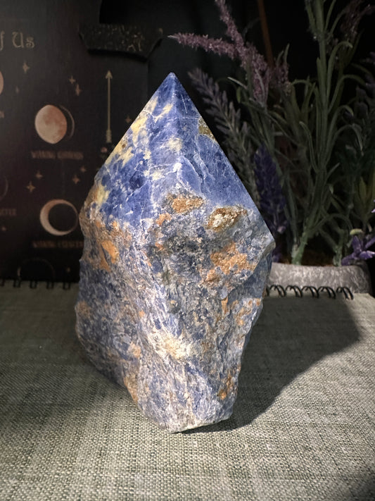 Sodalite Top Polished Points