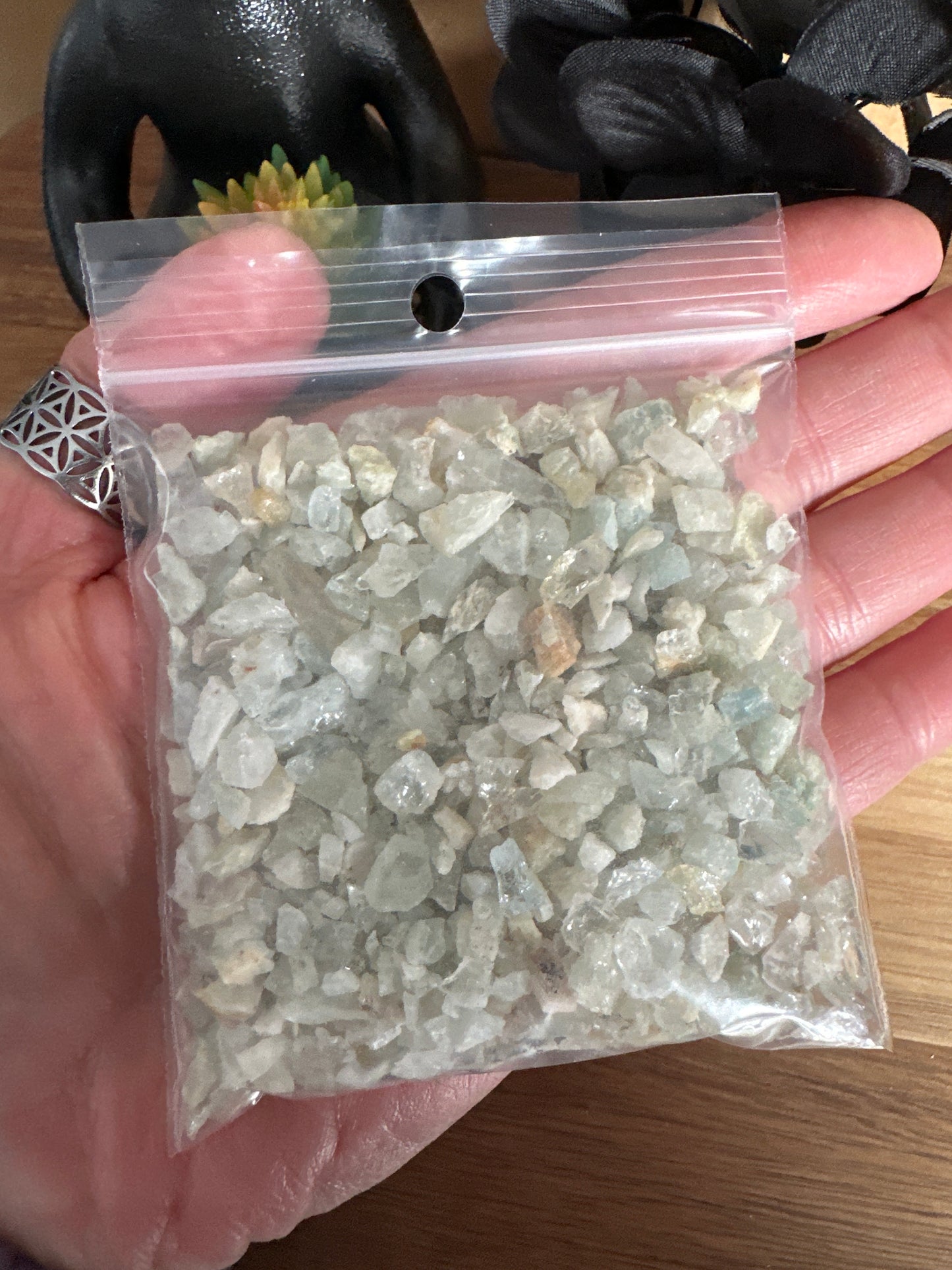 Raw Aquamarine Chips 75g