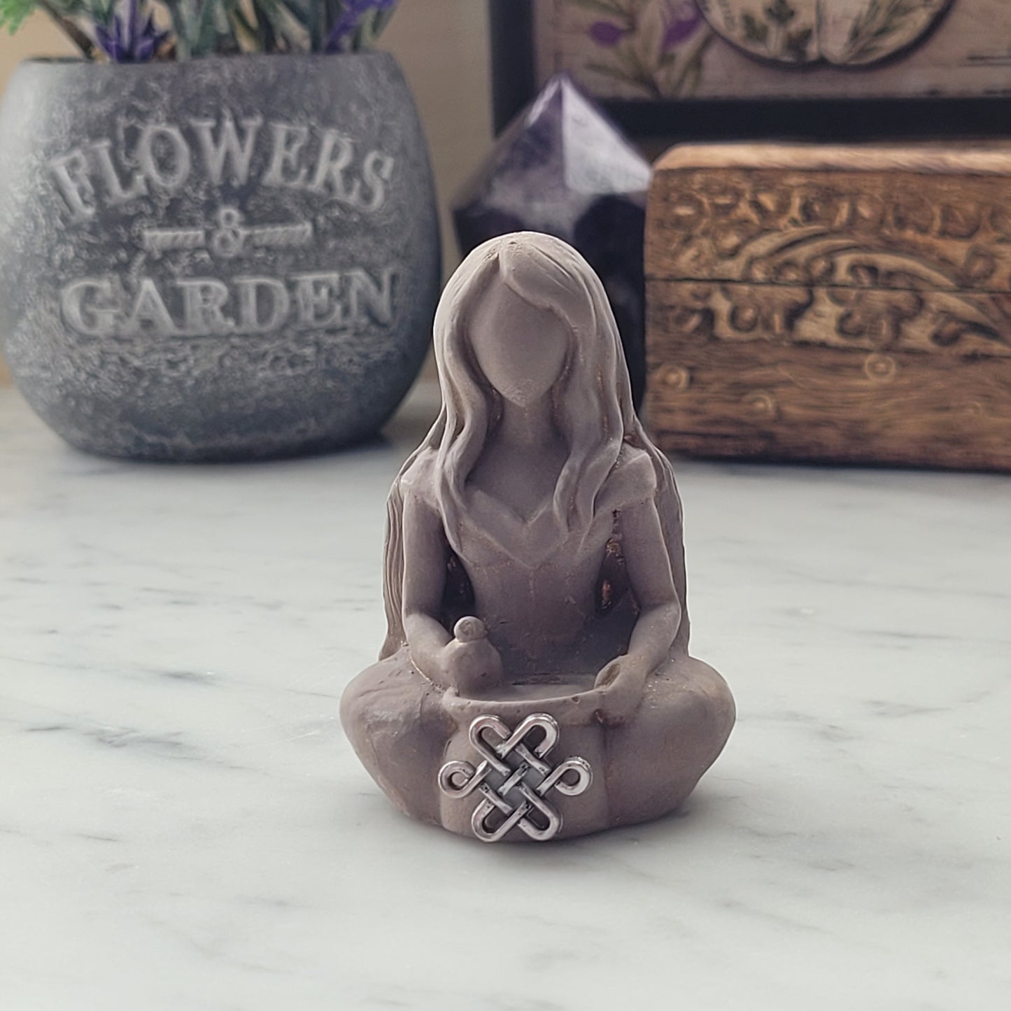 Cerridwen Goddess Statue with Cauldron