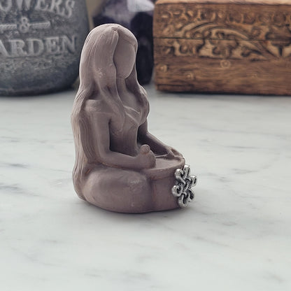 Cerridwen Goddess Statue with Cauldron