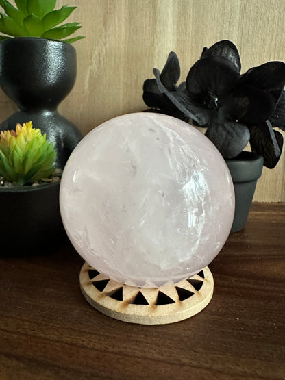Rose Quartz Sphere 307g