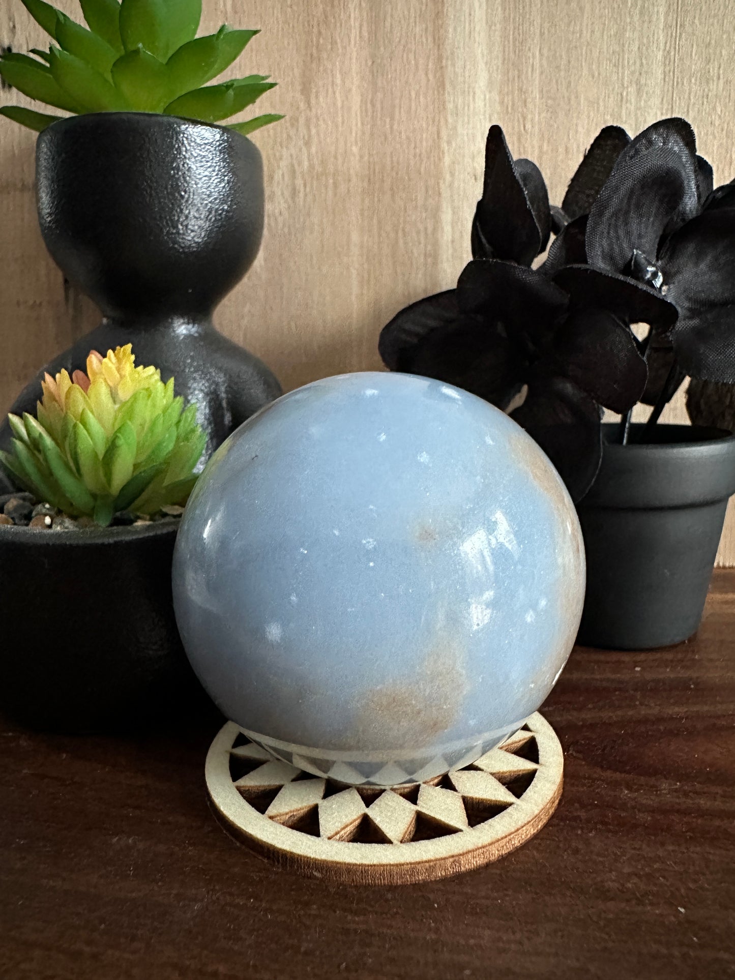Angelite Sphere 243g