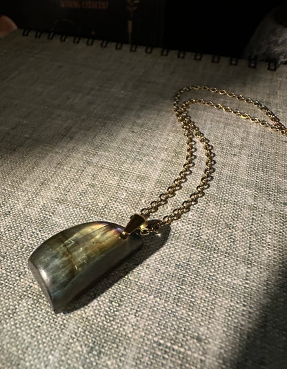 Labradorite necklace (b2)