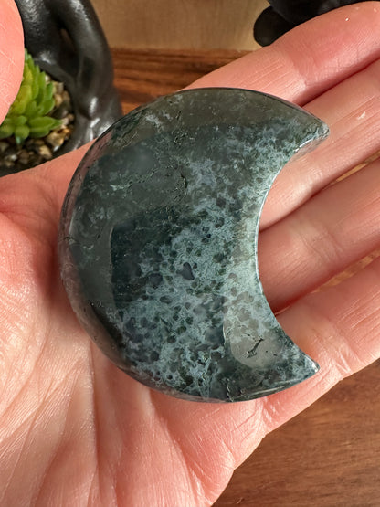 Moss Agate Moon 71g
