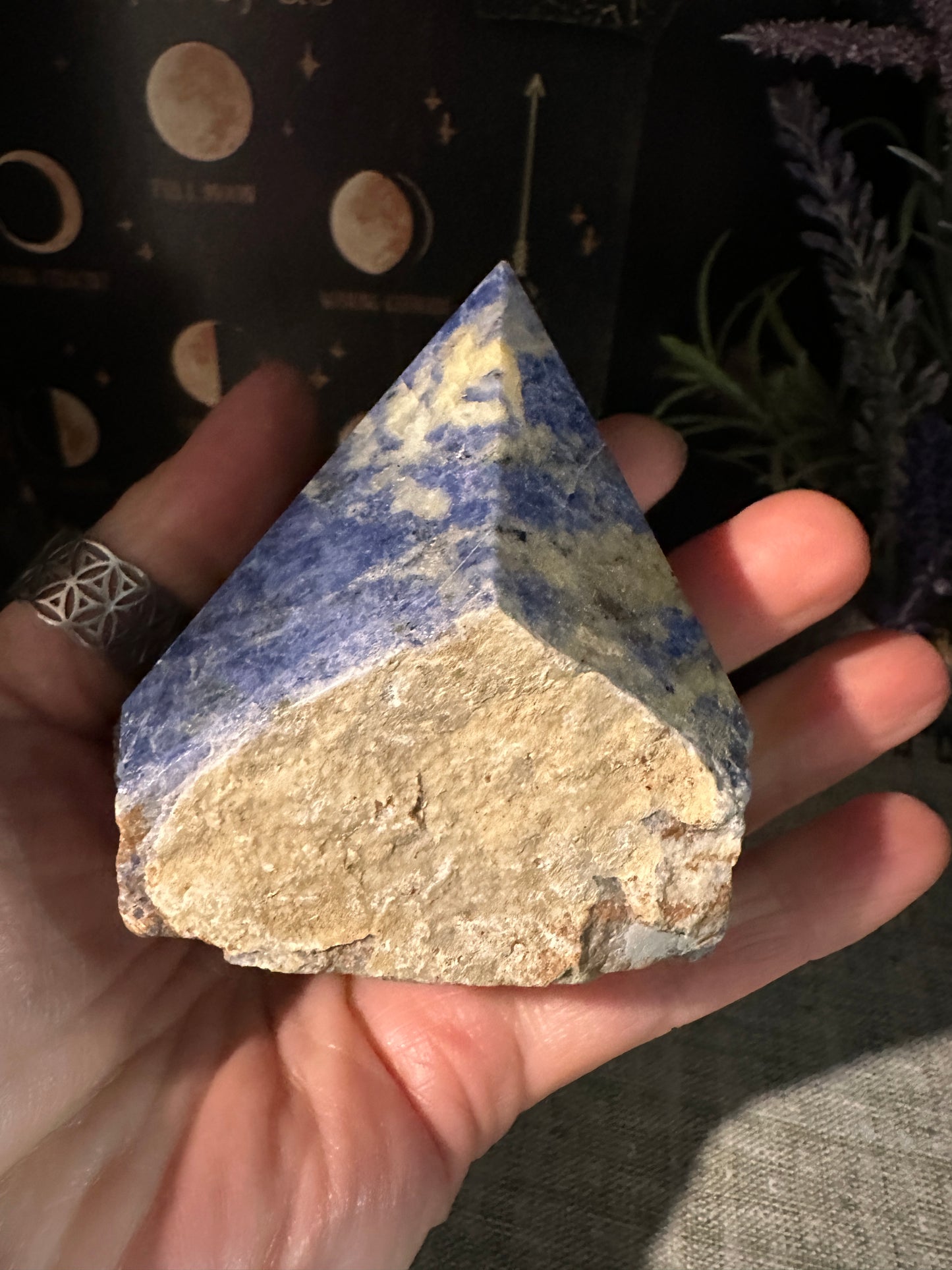 Sodalite Top Polished Points