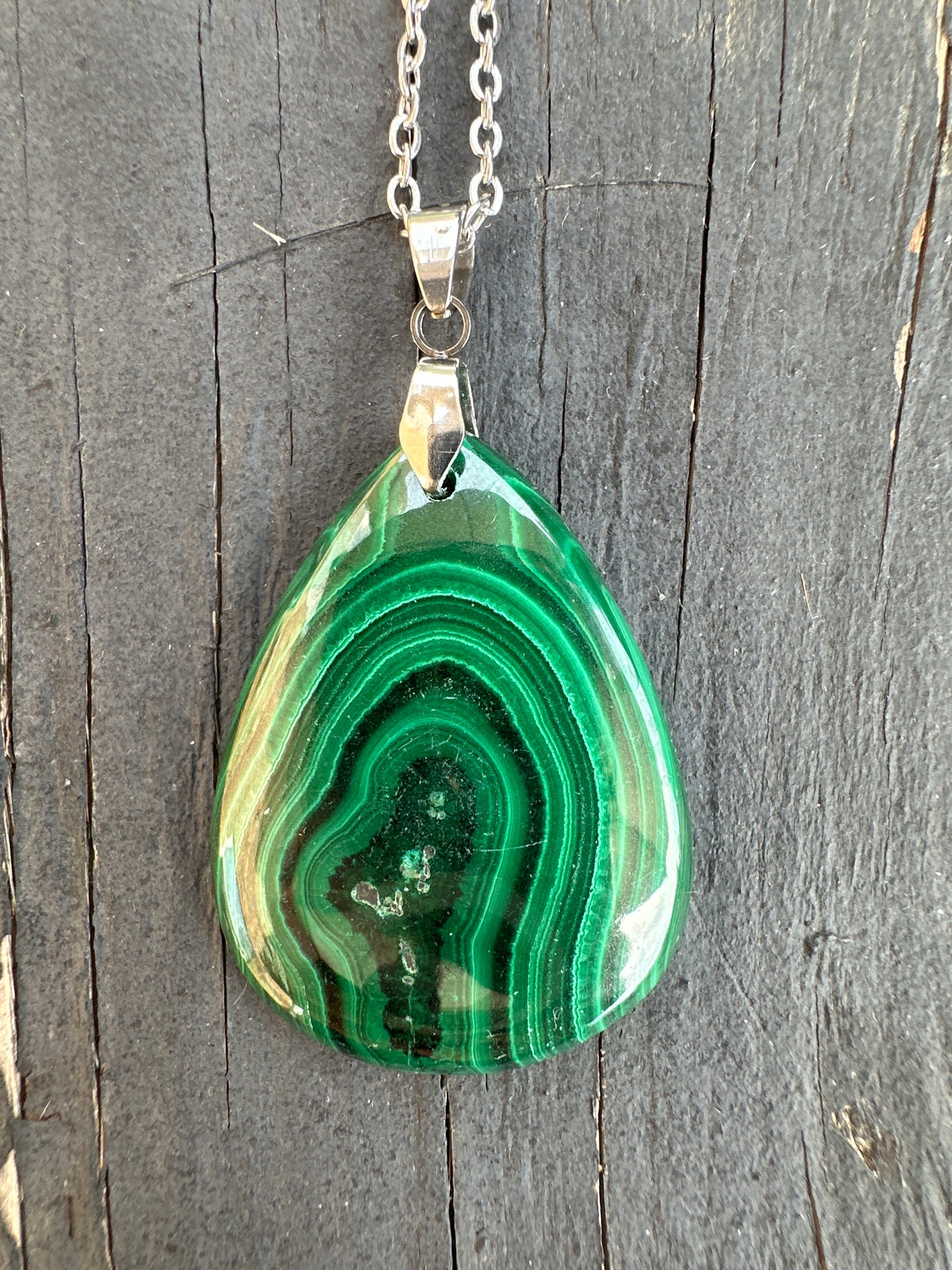 Malachite teardrop pendant necklace
