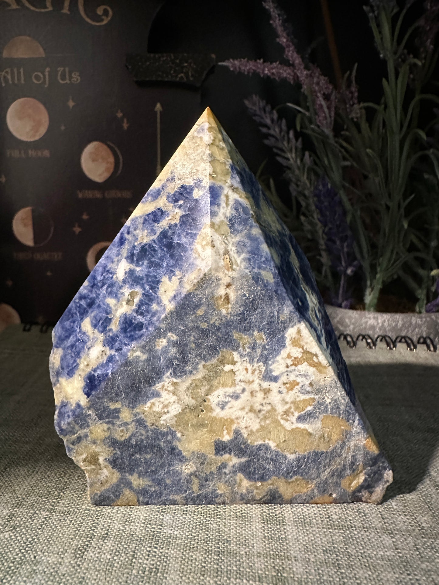 Sodalite Top Polished Points
