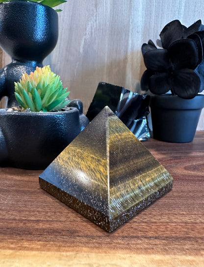 Gold Tiger Eye Pyramid 86g