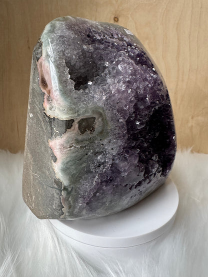 Amethyst Geode 2272g