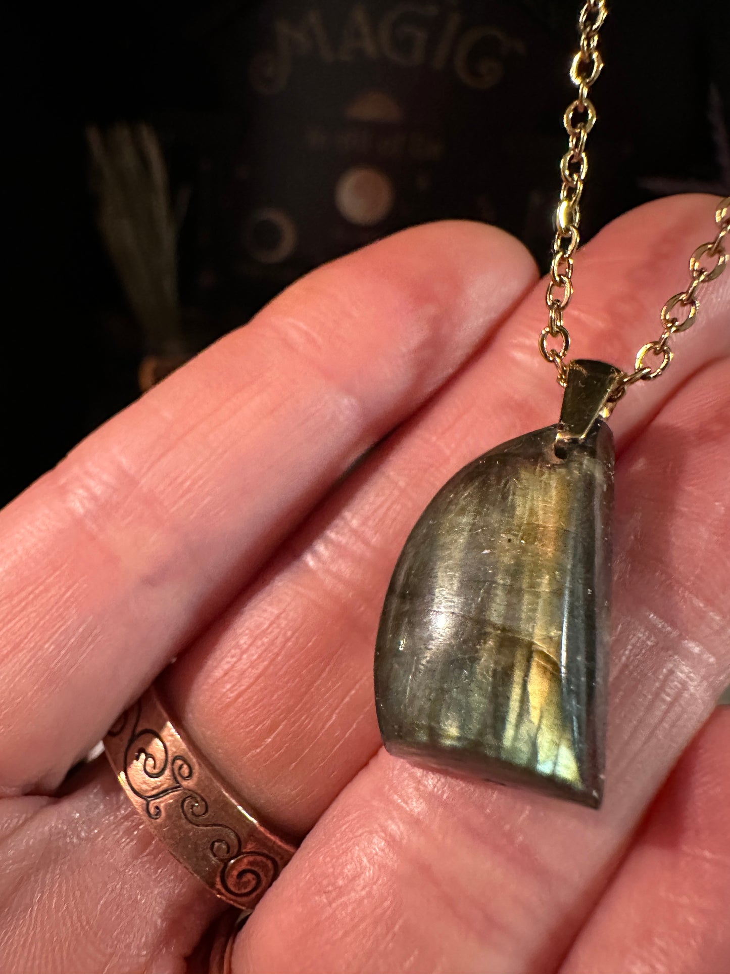 Labradorite necklace (b2)