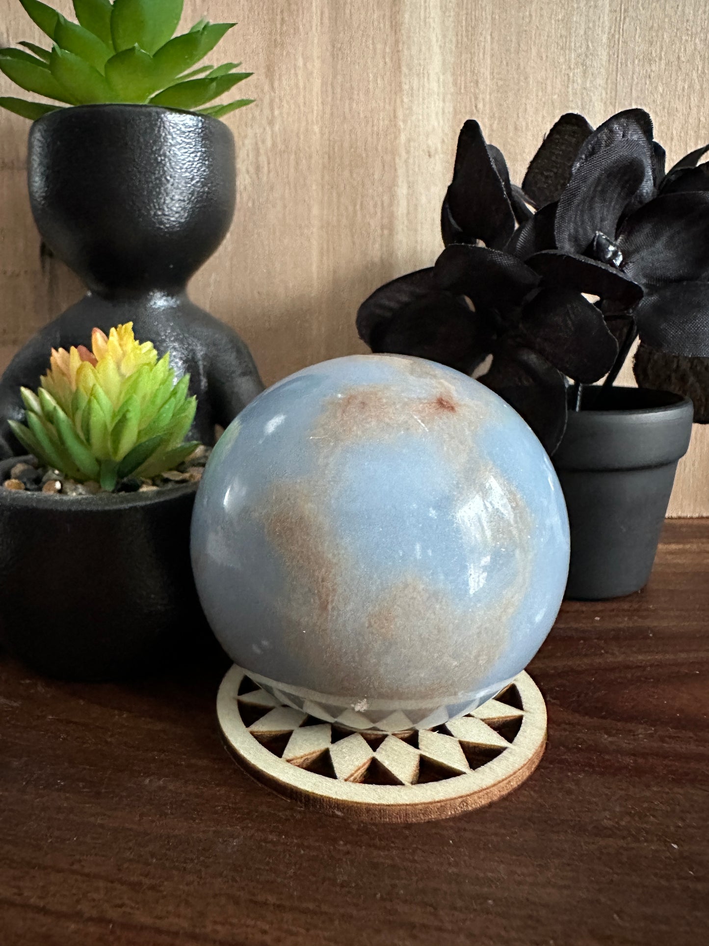 Angelite Sphere 243g
