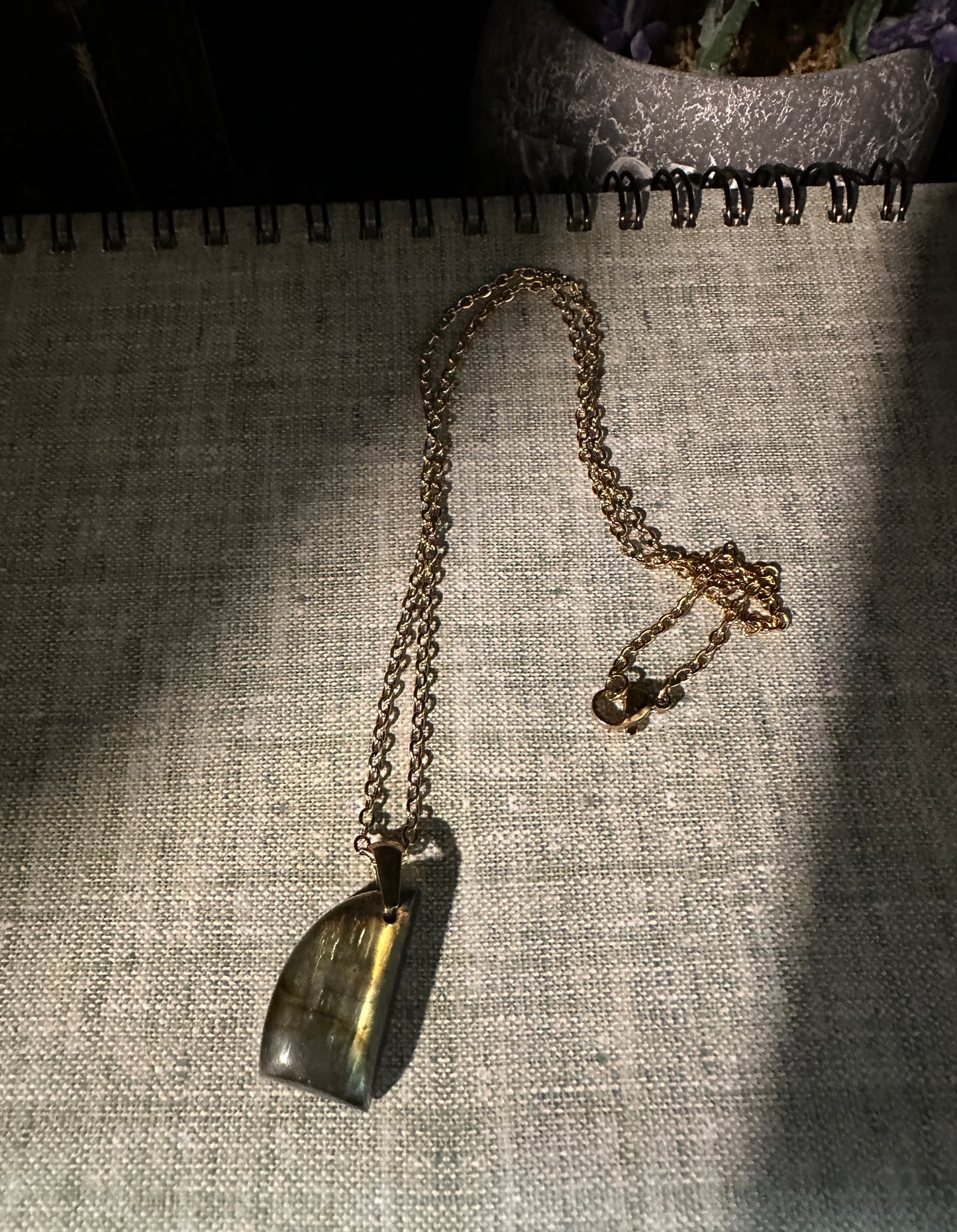 Labradorite necklace (b2)