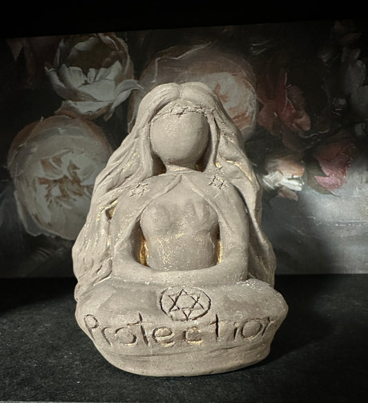 Protection Goddess Statue
