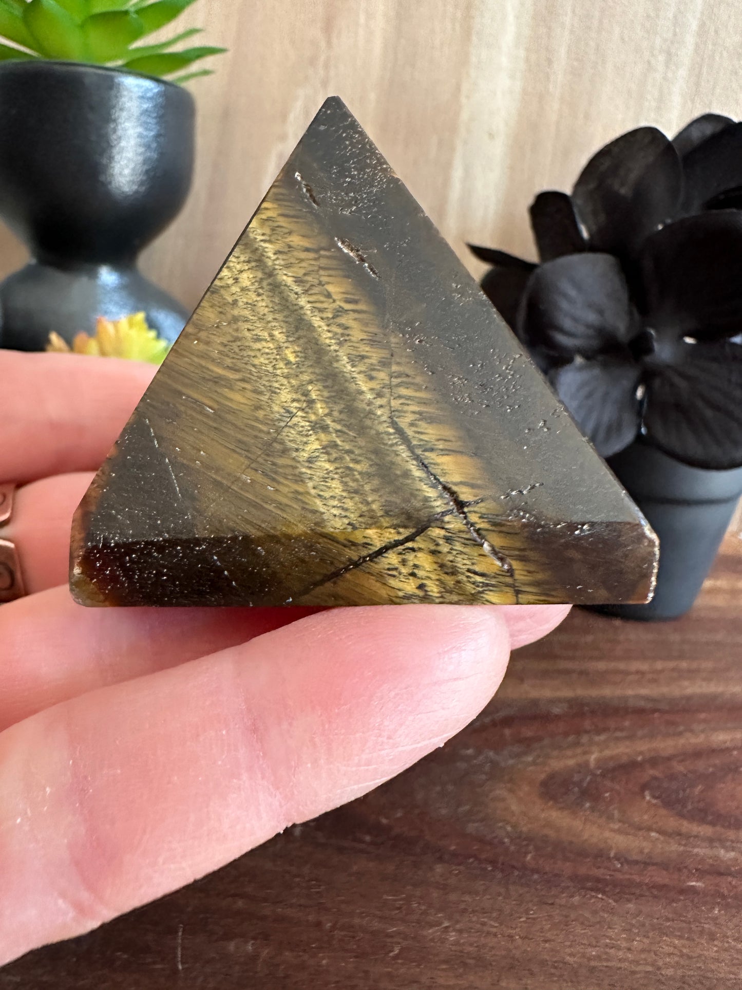Gold Tiger Eye Pyramid 110g
