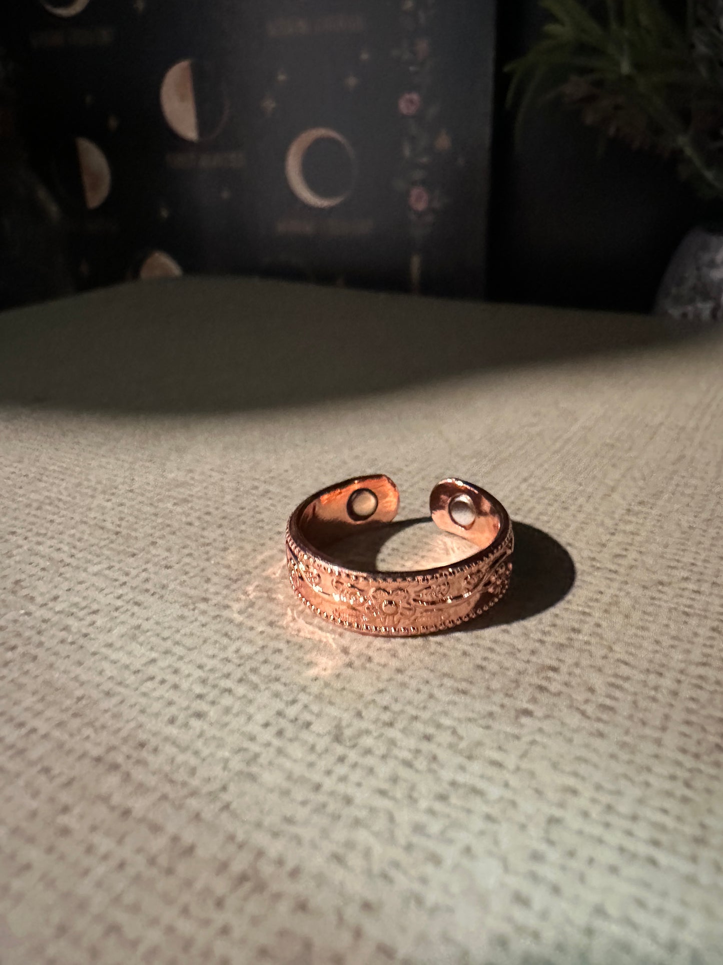Magnetic Copper Ring Flower Design 