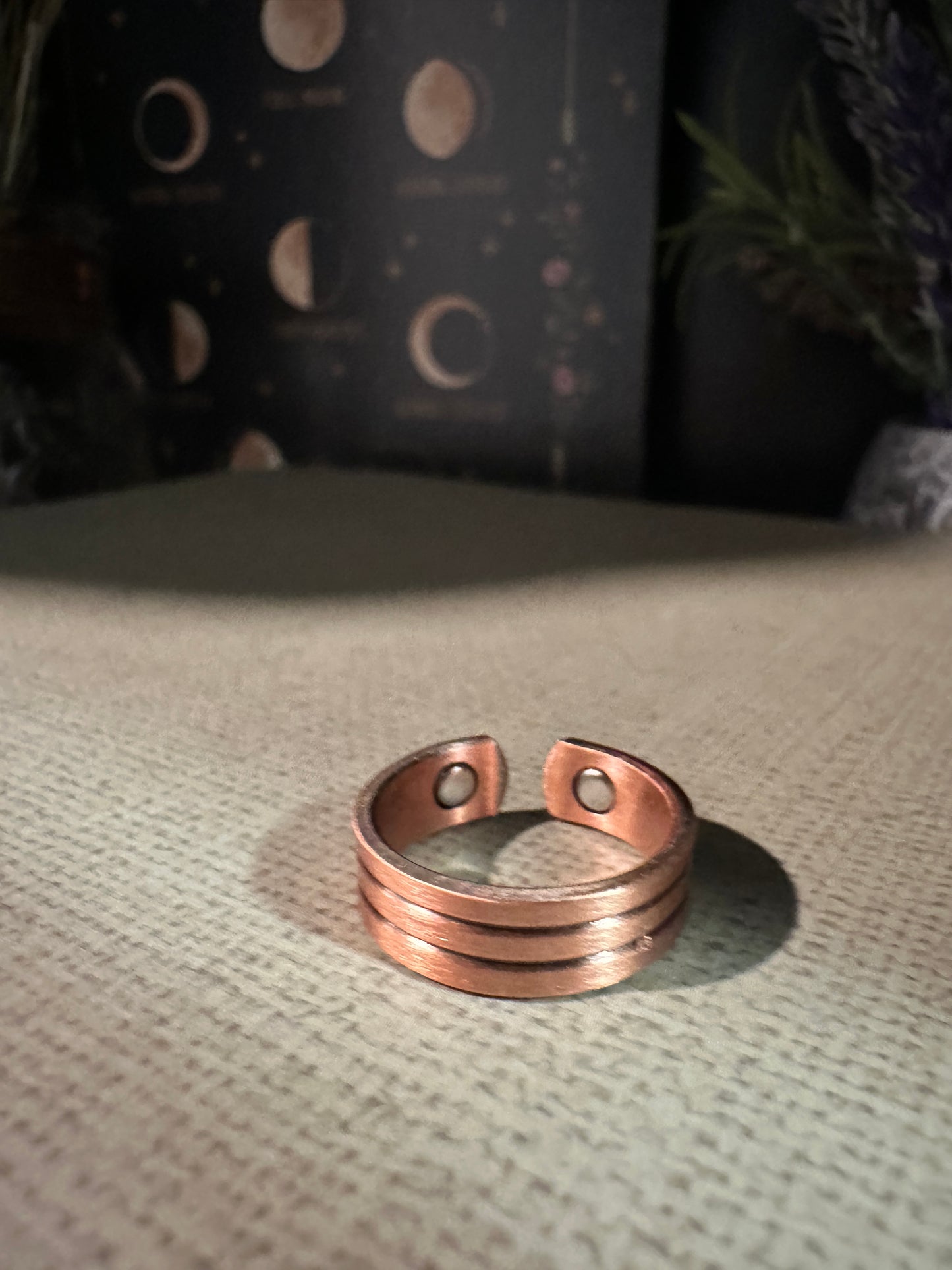 Magnetic Copper Ring with iines