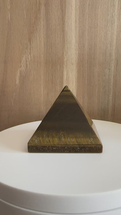 Gold Tiger Eye Pyramid 86g