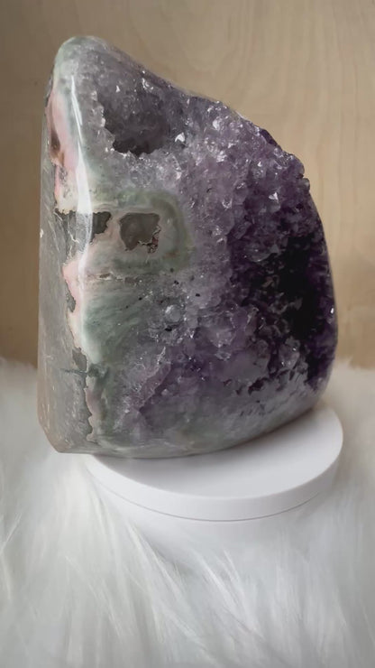 Amethyst Geode 2272g